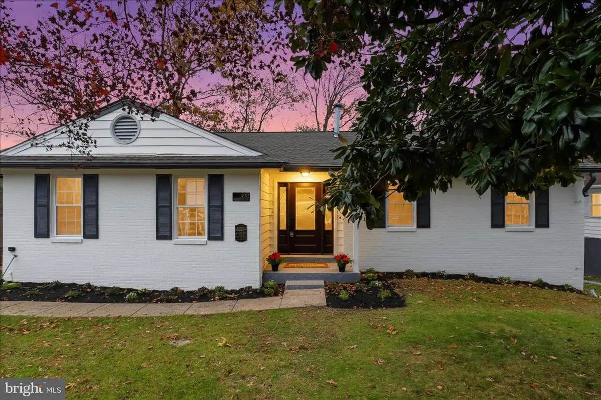 6112 Redwood Ln, Alexandria, VA 22310 - Image #1