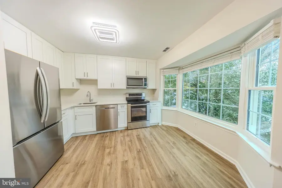 4131 Placid Lake Ct #54-e, Chantilly, VA 20151 - Image #3