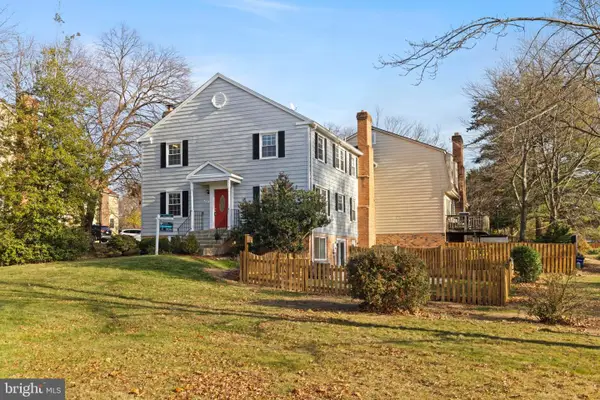 359 Linden Ct, HERNDON, VA 20170