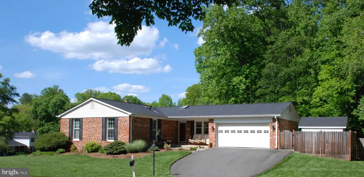 9322 Elk Dr, Springfield, VA 22153 - Image #1