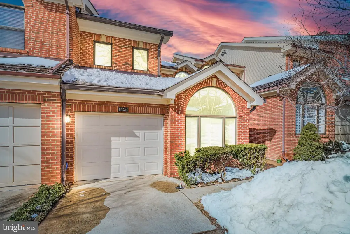 1465 Hampton Hill Cir, McLean, VA 22101 - #1