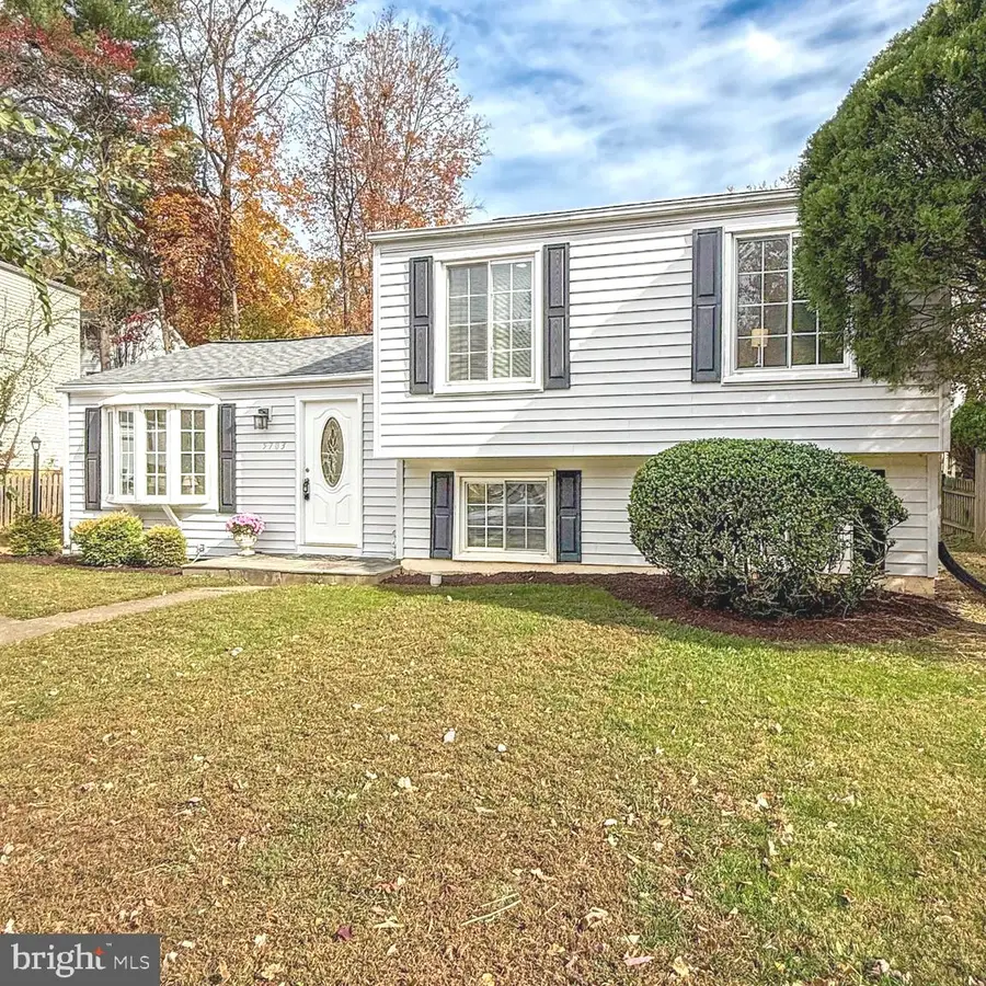 5703 Oak Stake Ct, Burke, VA 22015 - Image #2