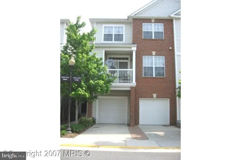 13056 Marcey Creek Rd #13056, Herndon, VA 20171 - Image #1