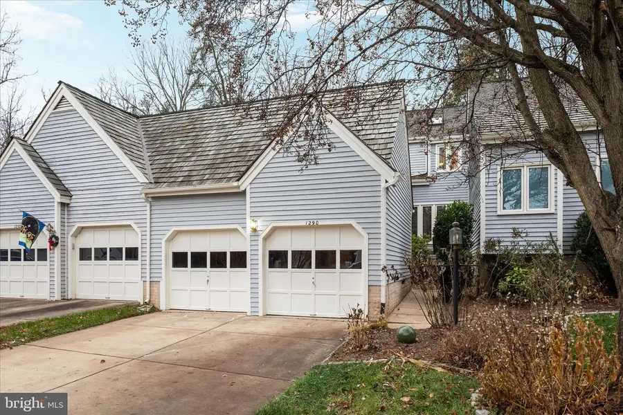 1290 Wedgewood Manor Way, Reston, VA 20194 - Image #2