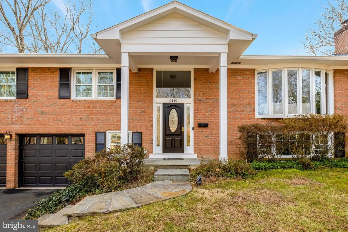 9119 Hamilton Dr, Fairfax, VA 22031 - Image #1