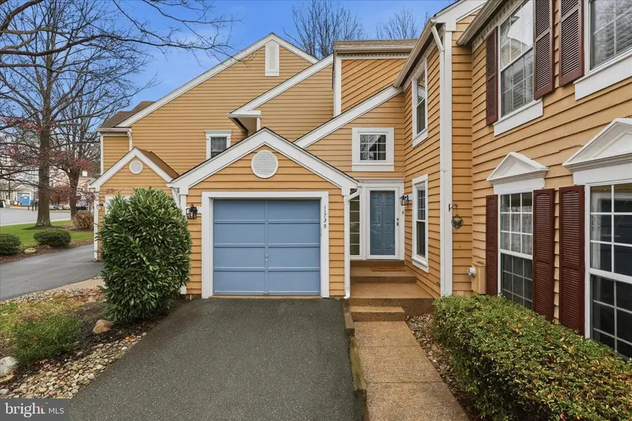 11725 Arbor Glen Way, Reston, VA 20194 - Image #3