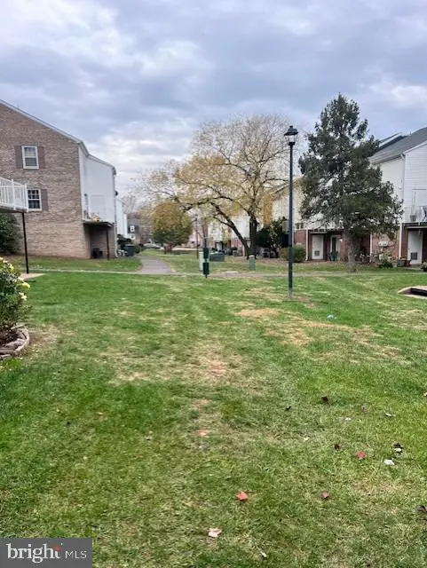 14472 Rustling Leaves Ln #26b, Centreville, VA 20121 - Image #3