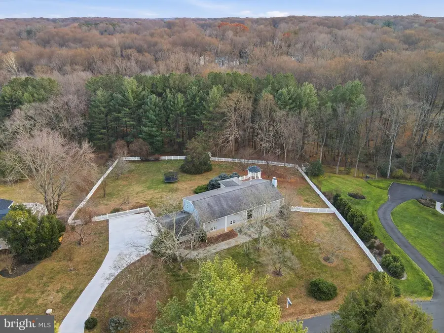 3017 Leefield Dr, Herndon, VA 20171 - Image #2