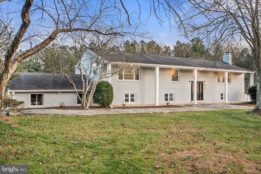 3017 Leefield Dr, Herndon, VA 20171 - Image #3