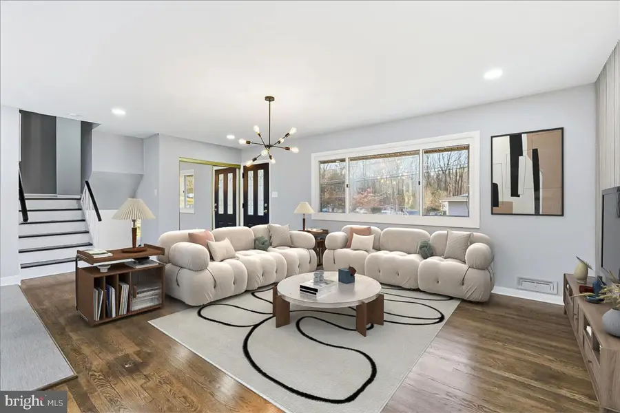 11123 Byrd Dr, Fairfax, VA 22030 - Image #3