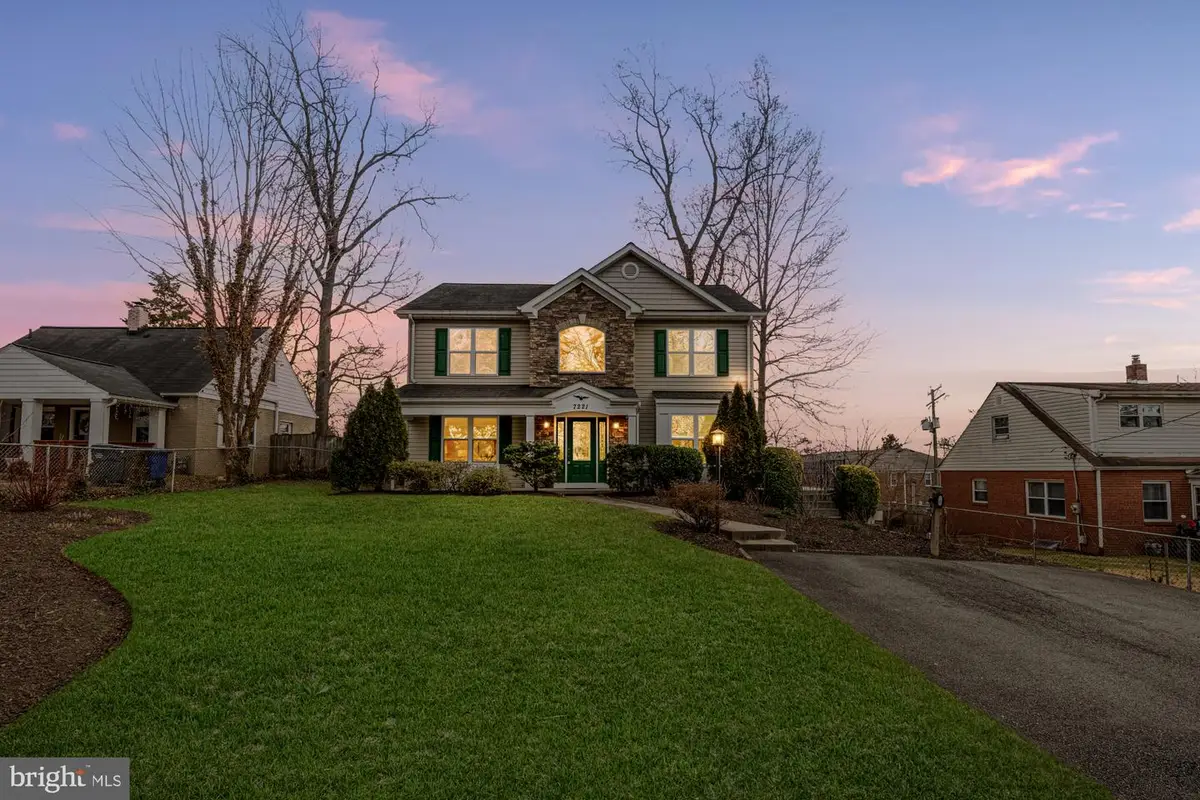 7221 Tyler Ave, Falls Church, VA 22042 - Image #1