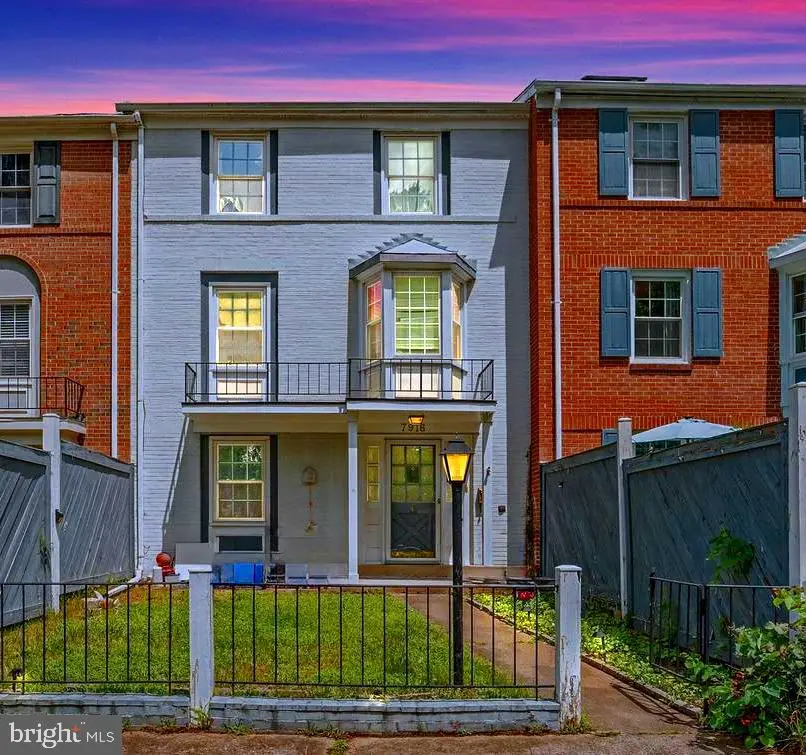 7916 Central Park Cir, Alexandria, VA 22309 - Image #1