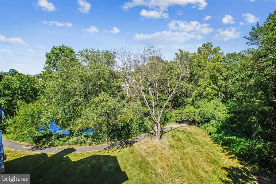 7592-k Lakeside Village Dr, Falls Church, VA 22042 - Image #3