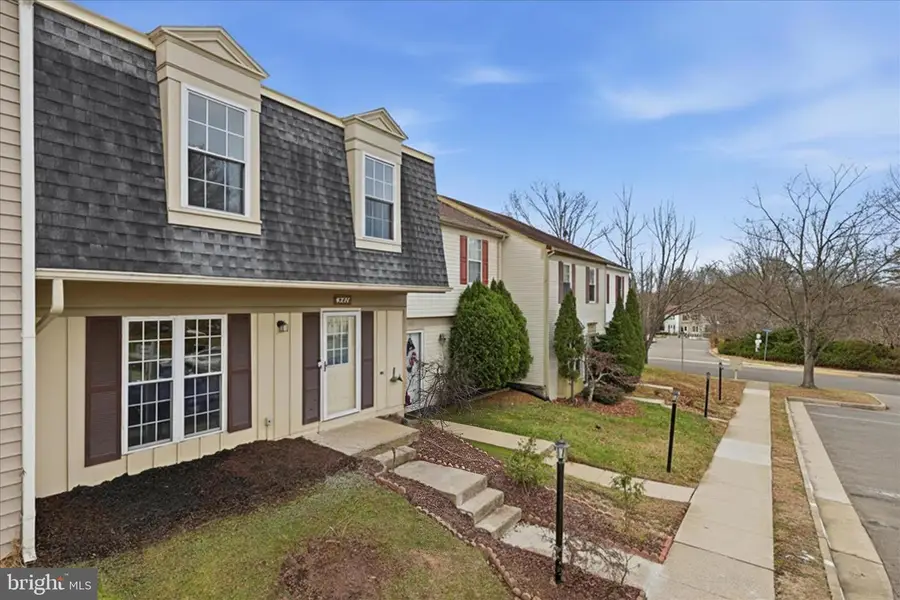 6281 Astrid Cv, Centreville, VA 20120 - Image #3