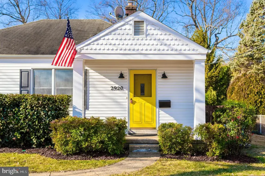 2920 Fairmont St, Falls Church, VA 22042 - #3