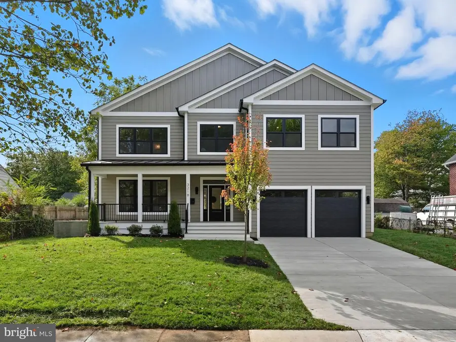 3218 Blundell Rd, Falls Church, VA 22042 - Image #3