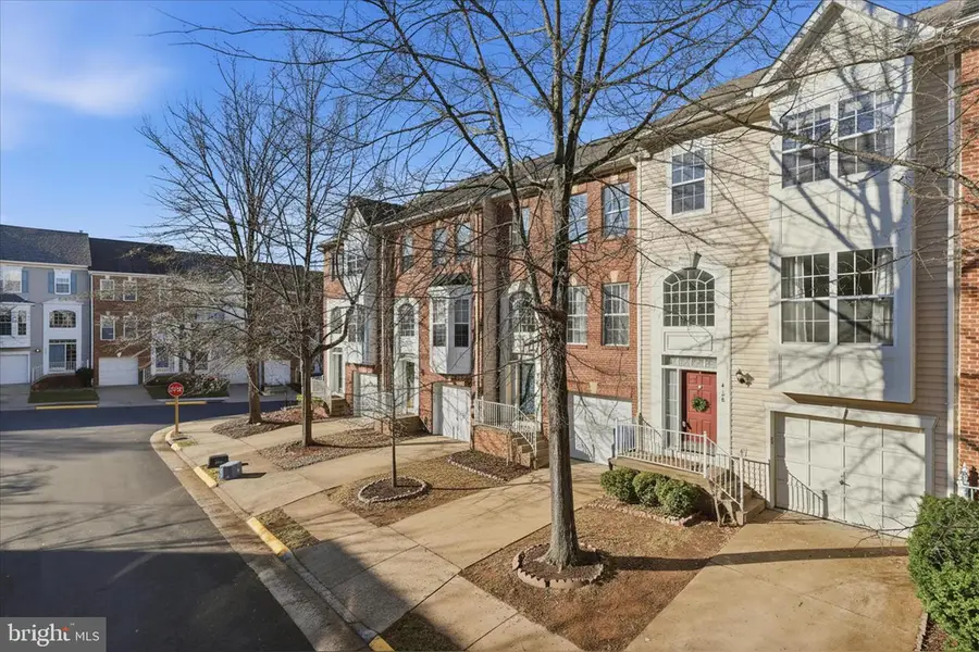 4126 Grover Glen Ct, Fairfax, VA 22030 - Image #2