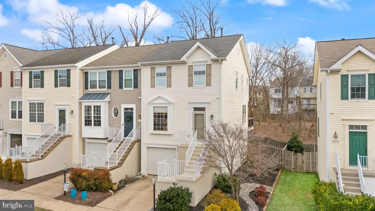 6377 Saint Timothys Ln, Centreville, VA 20121 - Image #1