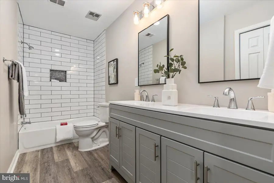 13170 Autumn Hill Ln, Herndon, VA 20171 - Image #3