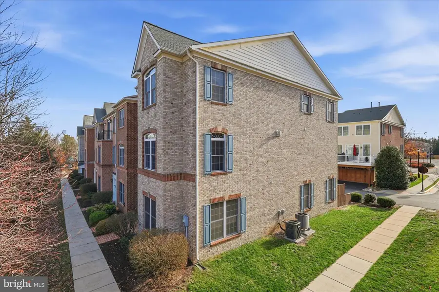 411 Spring St, Herndon, VA 20170 - Image #3