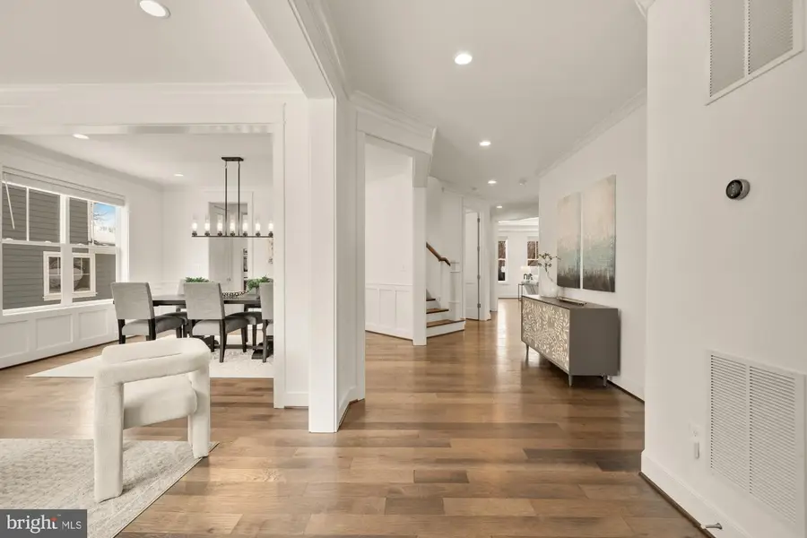 1814 Peabody Dr, Falls Church, VA 22043 - #2