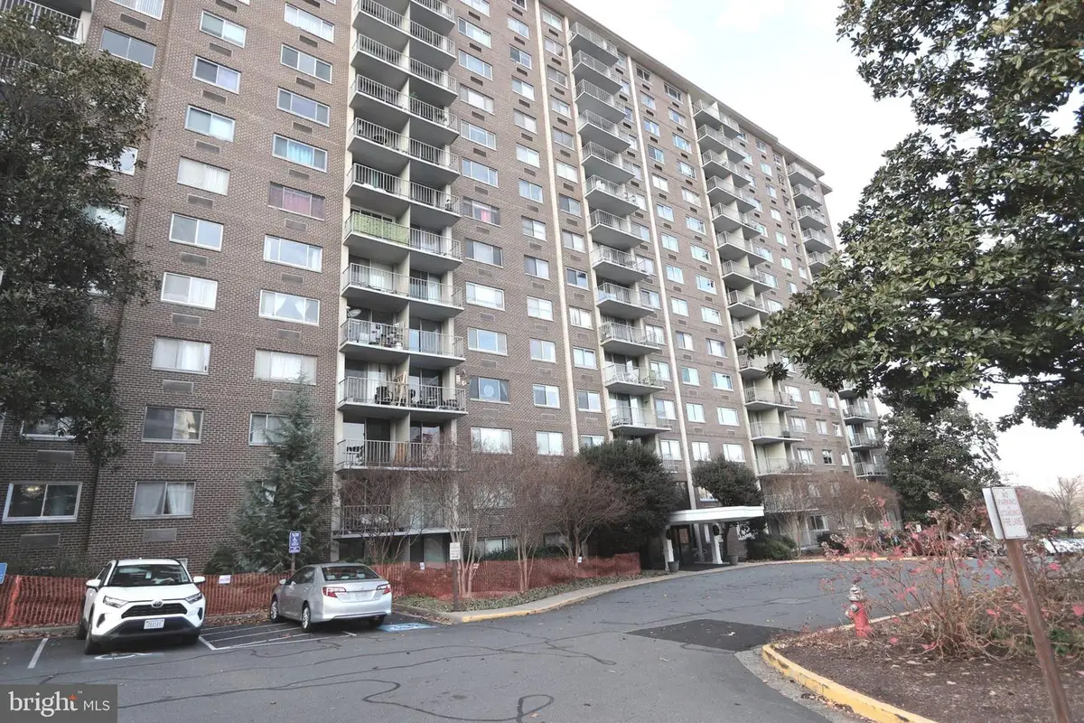 2059 Huntington Ave #612, Alexandria, VA 22303 - Image #1