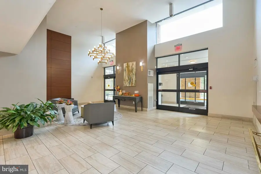 2300 Pimmit Dr #912, Falls Church, VA 22043 - Image #2