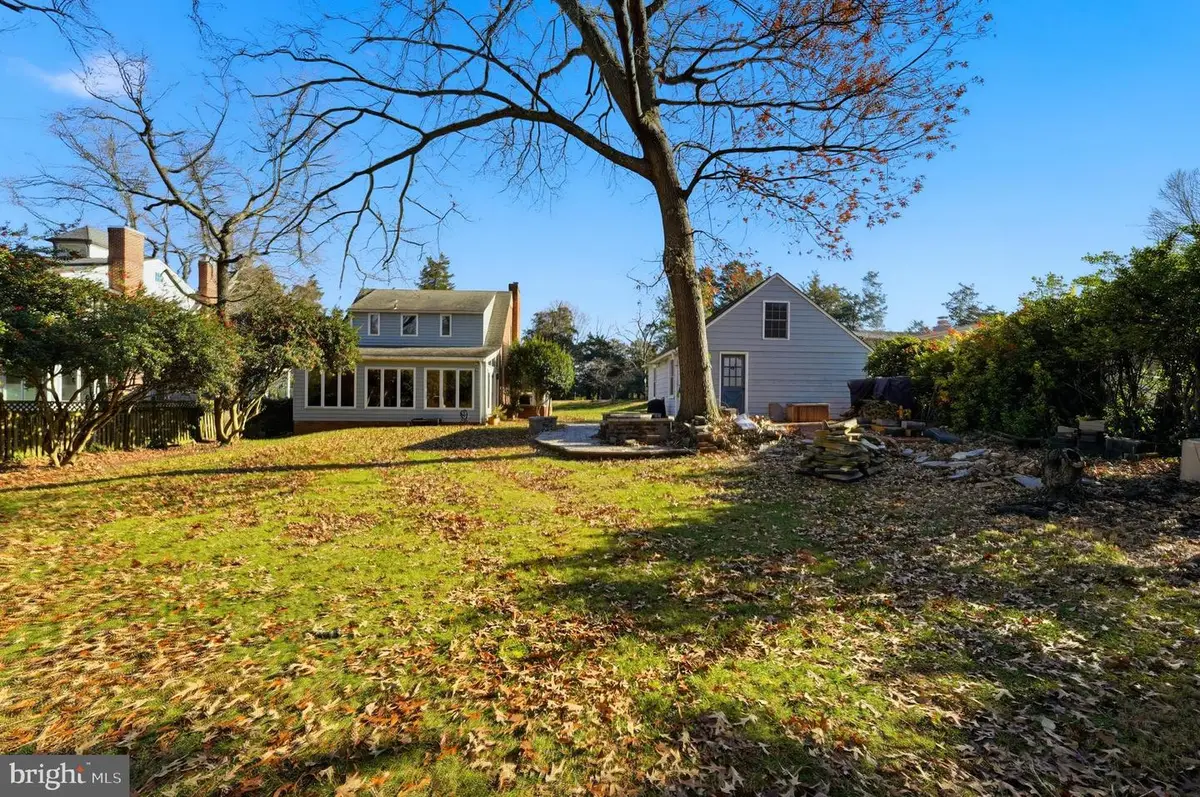 7908 W Boulevard Dr, Alexandria, VA 22308 - Image #1