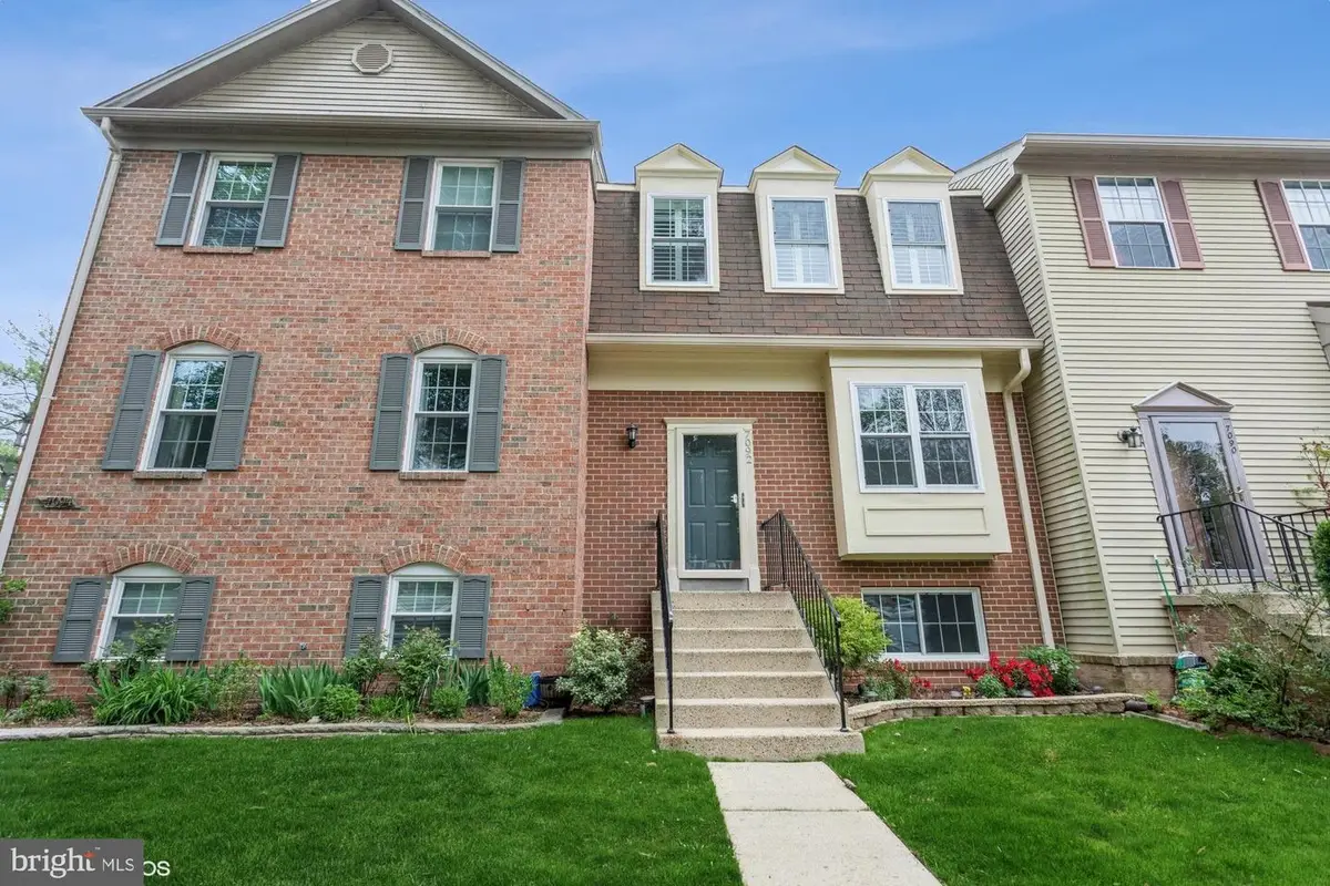 7092 Solomon Seal Ct, Springfield, VA 22152 - Image #1