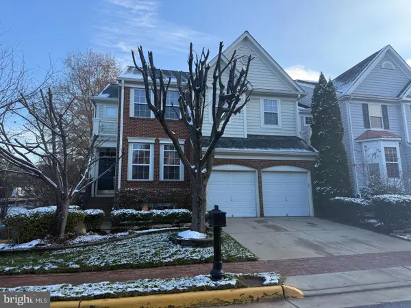 8921 Mayhew Ct, LORTON, VA 22079