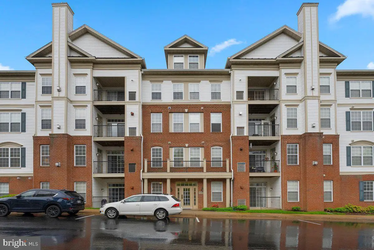 11565 Cavalier Landing Ct #202, Fairfax, VA 22030 - Image #1