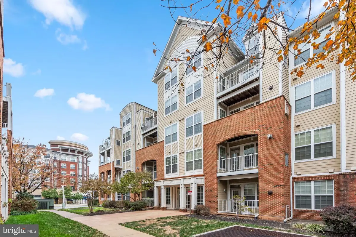 2700 Bellforest Ct #210, Vienna, VA 22180 - Image #1