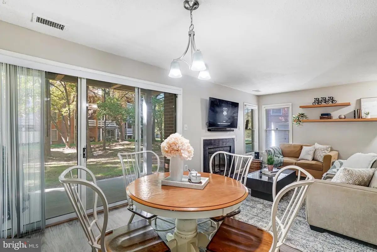 7598-l Lakeside Village Dr #l, Falls Church, VA 22042 - Image #1