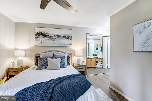 7598-l Lakeside Village Dr #l, FALLS CHURCH, VA 22042