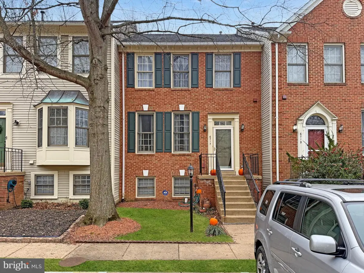 6717 Royal Thomas Way, Alexandria, VA 22315 - Image #1