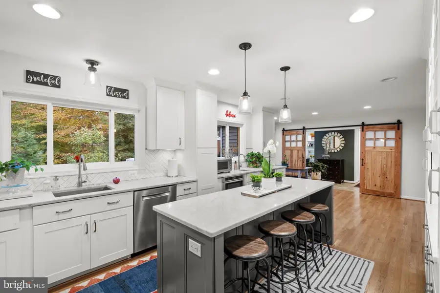 8600 Victoria Rd, Springfield, VA 22151 - Image #3