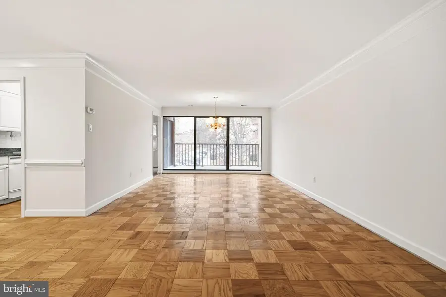 10300 Bushman Dr #201, Oakton, VA 22124 - Image #2