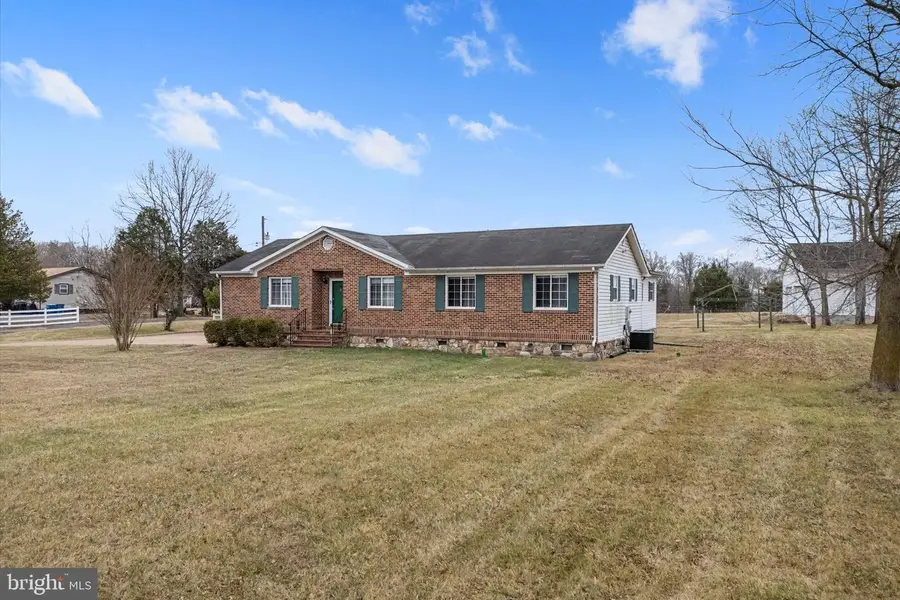 14917-a Compton Rd, Centreville, VA 20121 - Image #3