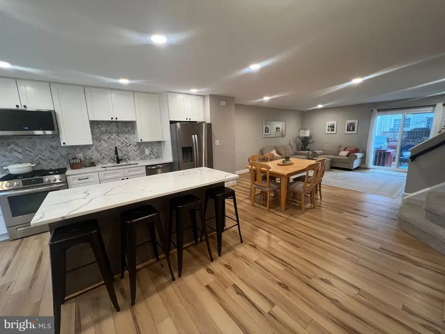 5920 Baron Kent Ln, Centreville, VA 20120 - Image #3