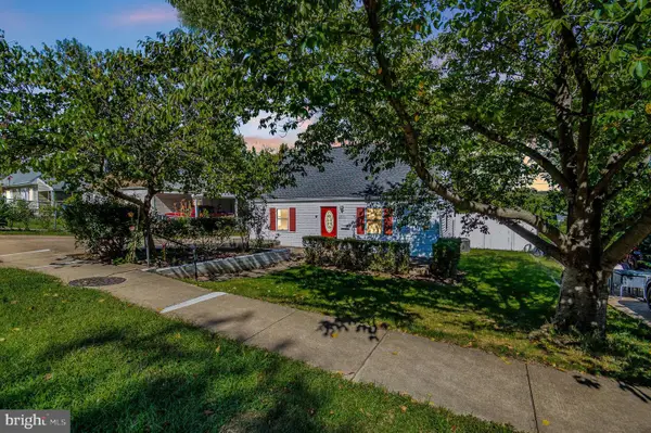 3206 Burgundy Rd, ALEXANDRIA, VA 22303