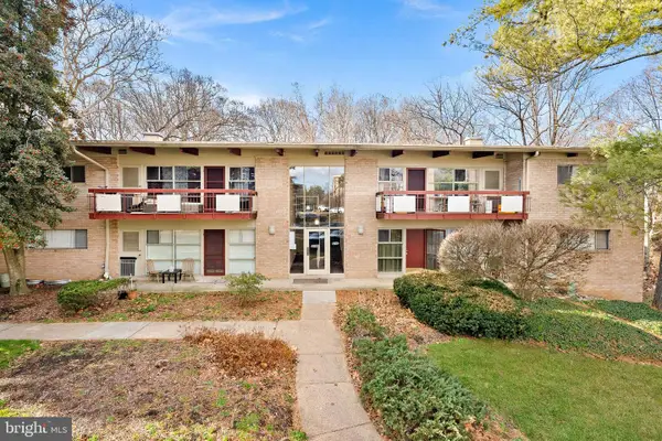 4227 Americana Dr #102, ANNANDALE, VA 22003