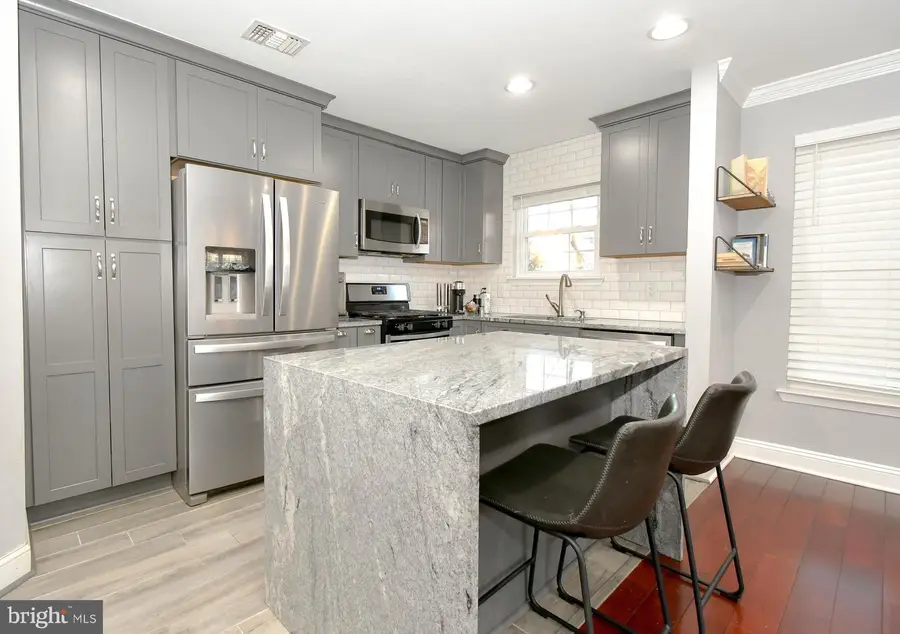 12901 Fair Briar Ln, Fair Lakes, VA 22033 - Image #3