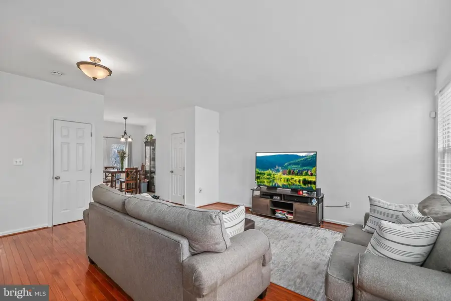 6428 Warren Point Ct, Alexandria, VA 22315 - Image #3