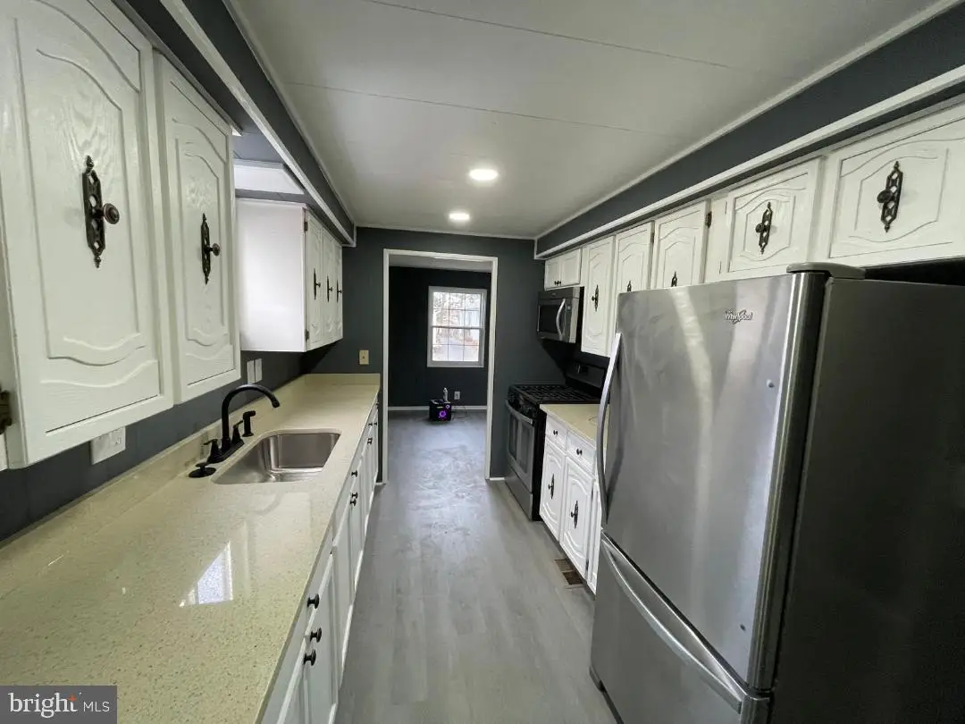 14731 National Dr, Chantilly, VA 20151 - Image #1