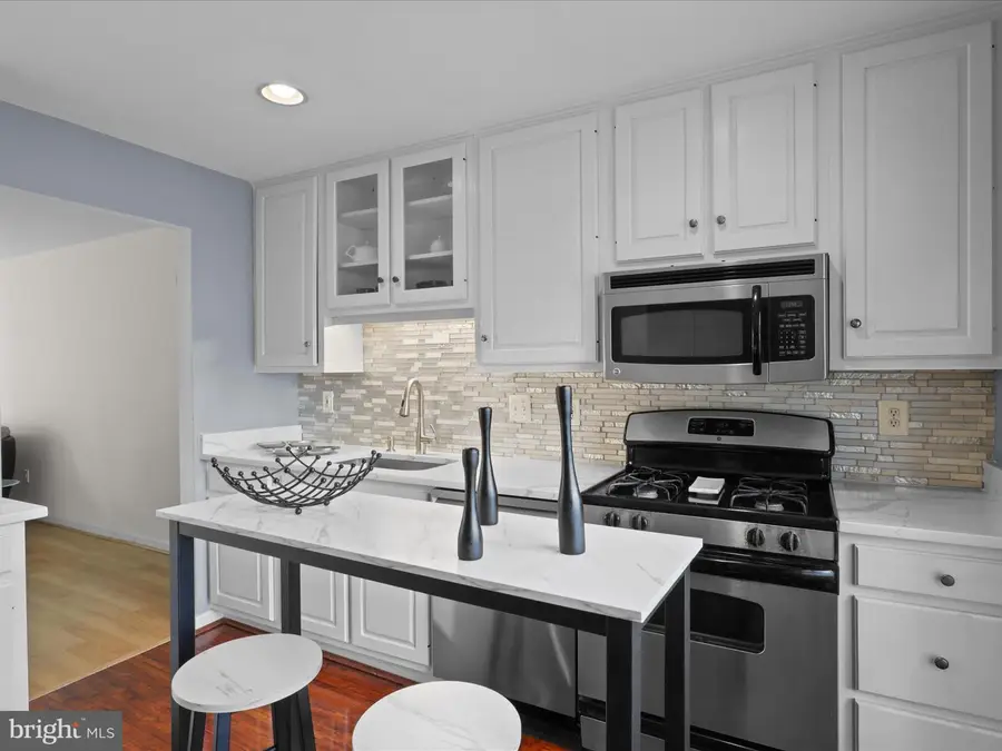 8068 Dulciana Ct, Springfield, VA 22153 - Image #2