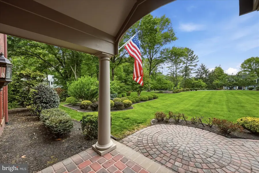 10105 Walker Lake Dr, Great Falls, VA 22066 - #3