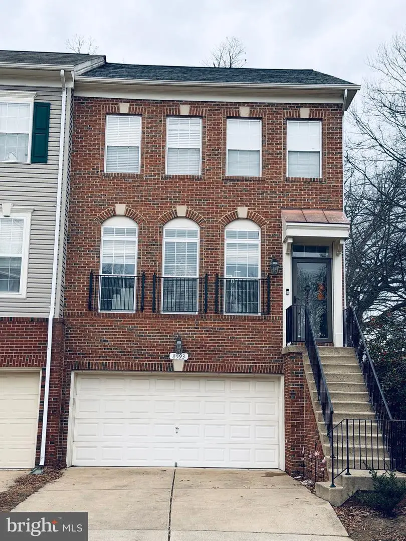 8593 Wyngate Manor Ct, Alexandria, VA 22309 - Image #2