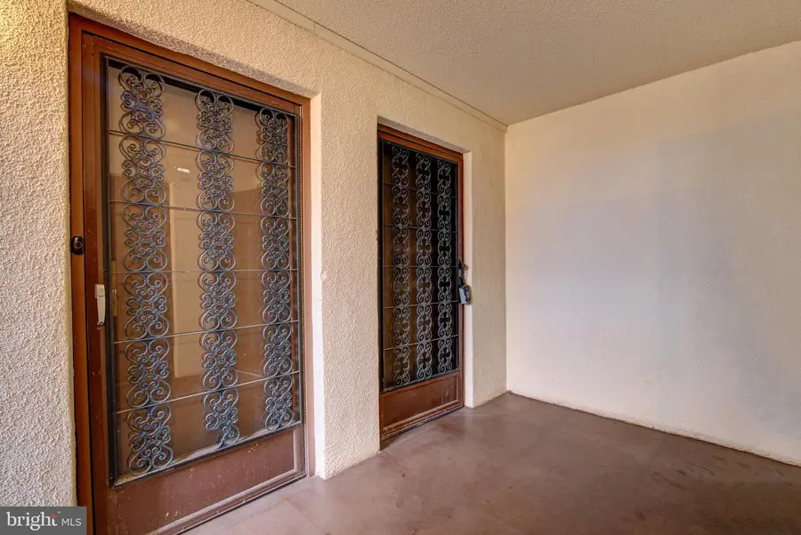 613 Center St #t2, Herndon, VA 20170 - Image #3