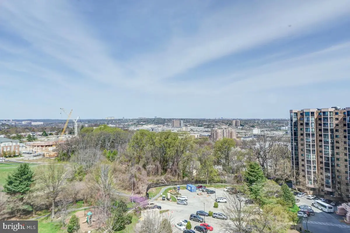 5902 Mount Eagle Dr #1501, Alexandria, VA 22303 - Image #1
