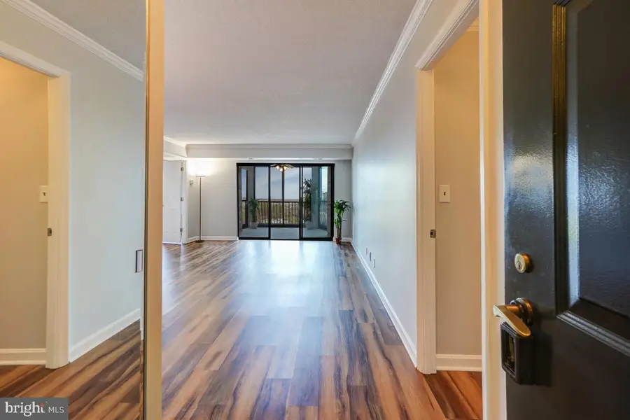 5902 Mount Eagle Dr #1501, Alexandria, VA 22303 - Image #2